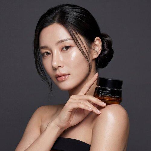 KORIKA Korean Heritage Jeju Mandarine &amp;amp; Vitamin C Brightening Capsule Cream krema za posvetljevanje z vitaminom C 50 ml Slike