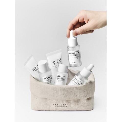 SKIN1004 Madagascar Centella Tone Brightening Travel Kit Potovalni set za osvetlitev kože Slike