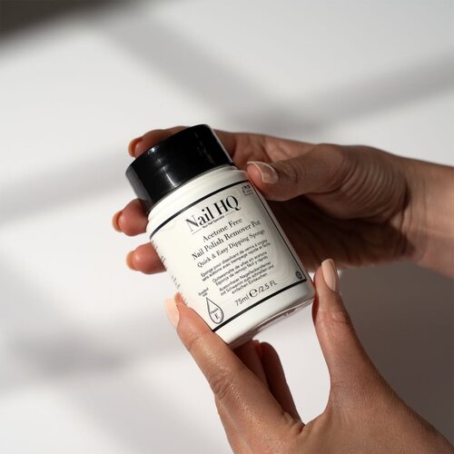 Nail HQ Acetone Free sredstvo za skidanje laka s noktiju bez acetona 75 ml Slike