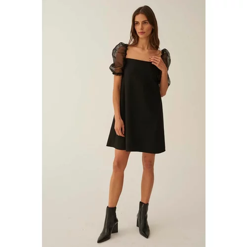 Undress Code Haljina In full Bloom Dress boja: crna, mini, ravna