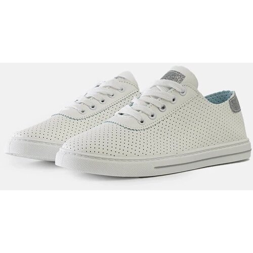 D/CEO White trainers Justar Cene