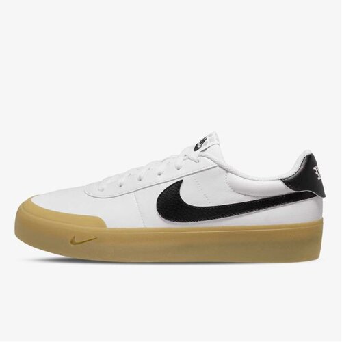 Nike Court shot Cene