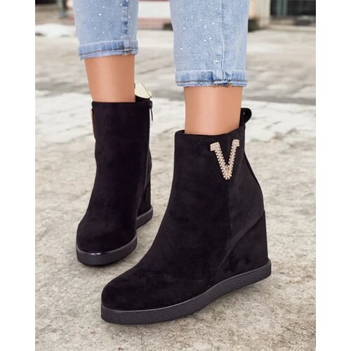 Resti Nerias women's boots on heels Cene