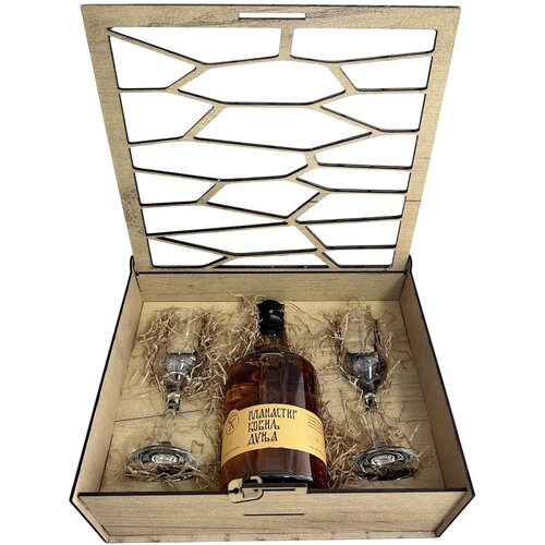 KOVILJ Dunja Gift Box 2 ča&scaron;e Grappa - model saće Cene