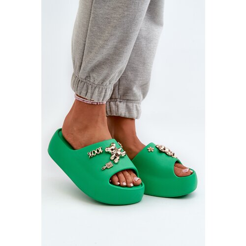 Boto undefined Slike