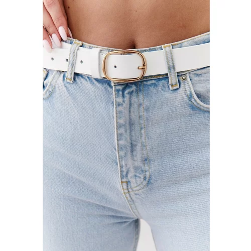Fasardi White leather belt with a gold buckle