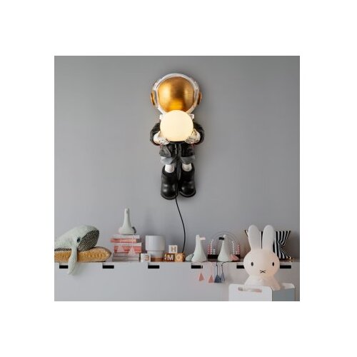 Opviq zidna lampa astronaut 1 Slike