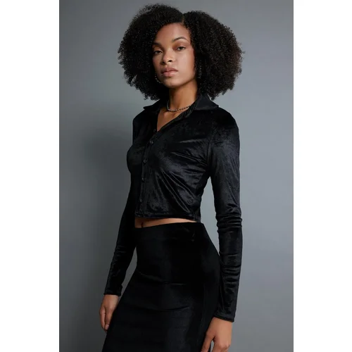 Defacto Fitted Velvet Long Sleeve Crop Shirt