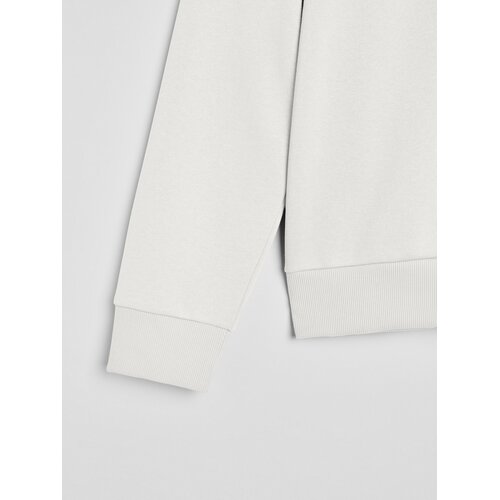 Sinsay Crewneck comfort fit majica dugih rukava s udjelom pamuka Slike