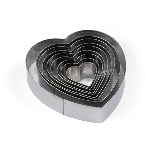 Blomsterbergs Modelčki za piškote v kompletu 9 ks Heart – Cene