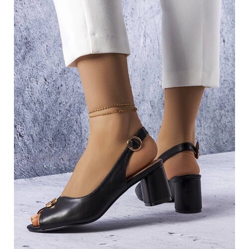 D/CEO Yellow sandals Dolores Cene