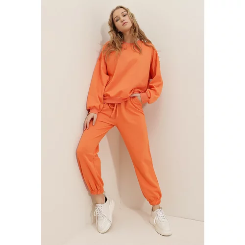 Trend Alaçatı Stili Women's Orange Crew Neck Waist And Elastic Two Yarn Basic Tracksuit Set