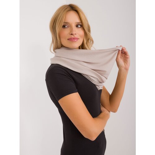 Fashion Hunters Women&amp;#039;s beige viscose scarf Slike