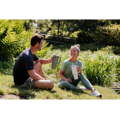 Stanley Kremno bela termoska 1,18 l Quencher H2.O FlowState &amp;ndash; Slike