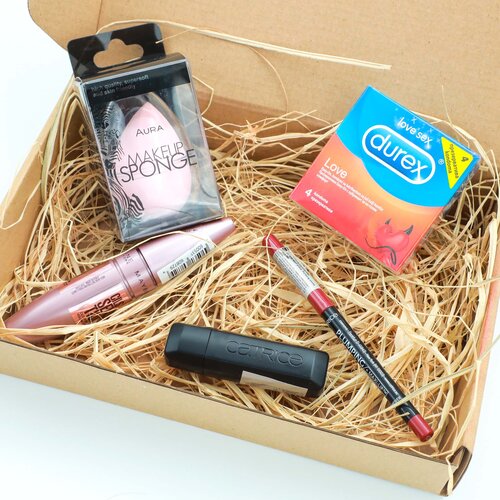 Ženski poklon paket ''play it safe'' Slike