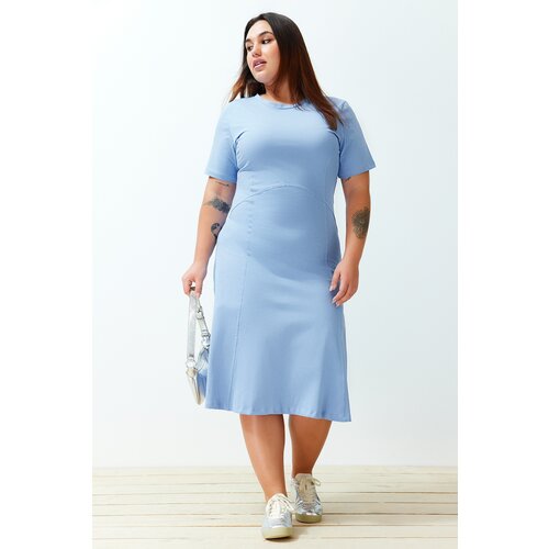 Trendyol Curve Blue Stitching Detailed Midi Knitted Dress Cene