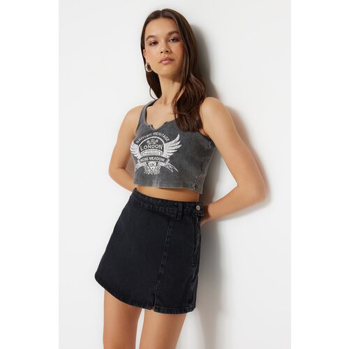 Trendyol Shorts - Black - High Waist Cene