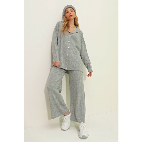 Trend Alaçatı Stili Women's Gray Buttoned Knitwear Suit Slike