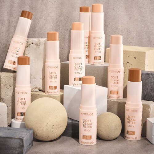 Catrice Soft Glam Filter Stick make-up v paličici odtenek 010 Fair - Light 9 g Slike