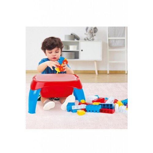 Dolu sto sa kockama ( 052988 ) Slike