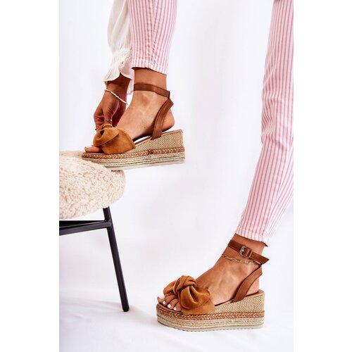 Kesi Suede sandals on camel Natina wedge Slike