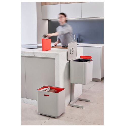 Joseph Joseph Bež jeklen ko&amp;scaron; za smeti za ločevanje odpadkov 60 l Totem Max &amp;ndash; Slike