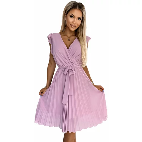 NUMOCO Pleated dress with neckline and ruffles