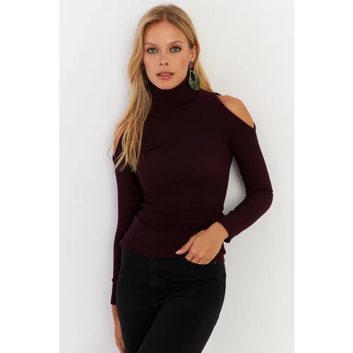 Cool & Sexy Women's Plum Off-Shoulder Camisole Blouse HOR04