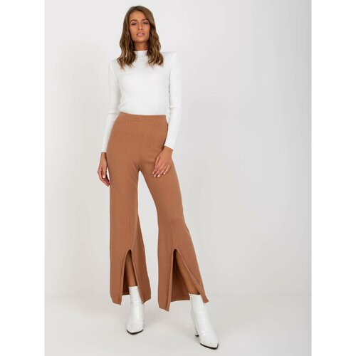 Fashion Hunters Camel wide knitted trousers with a slit Slike