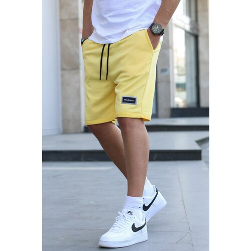 Madmext Yellow Regular Fit Basic Men's Capri Shorts. Slike