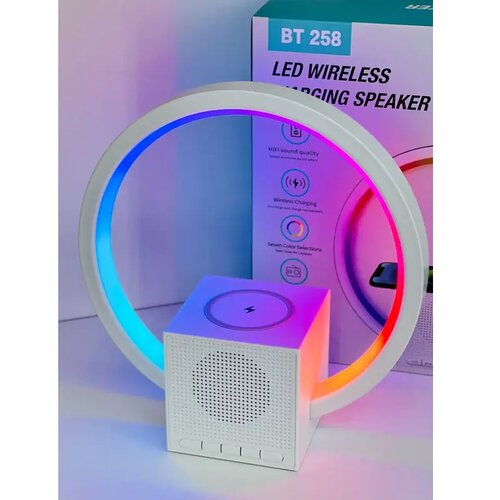 Moćan Bluetooth zvučnik sa RGB lampom i bežičnim punjenjem Cene