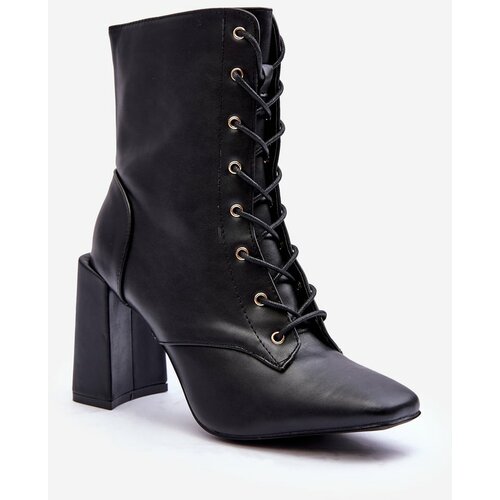 Kesi Leather heeled shoes laced black Divani Slike