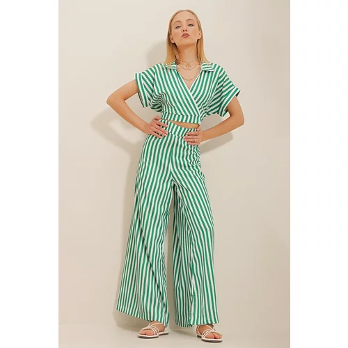 Trend Alaçatı Stili Women's Green Double Breasted Collar Striped Crop, Blouse And Pants Suit