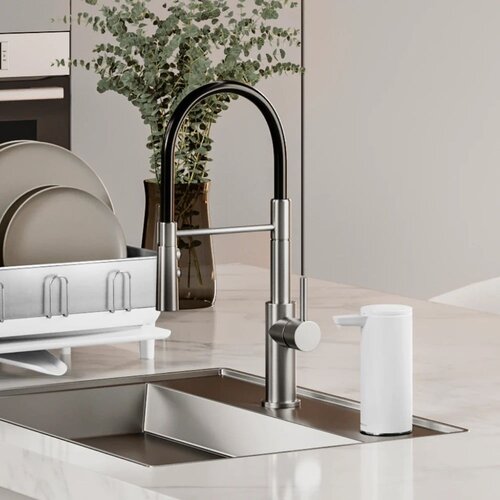Simplehuman Bel kovinski avtomatski dozirnik za milo 266 ml &amp;ndash; Slike