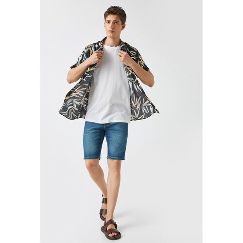 Koton Men&amp;#039;s Open Indigo Shorts &amp;amp; Bermuda Slike