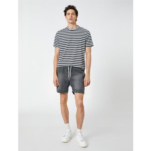 Koton Shorts - Gray - Normal Waist Slike