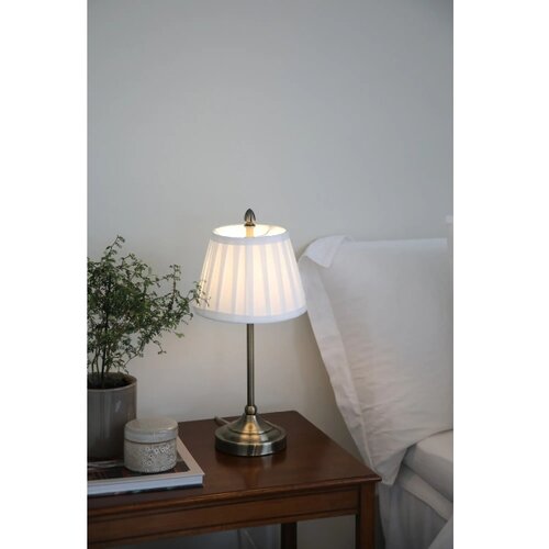 Marksl&amp;ouml;jd 108973 - Stona lampa OXFORD 1xE14/40W/230V bela/mesing Slike