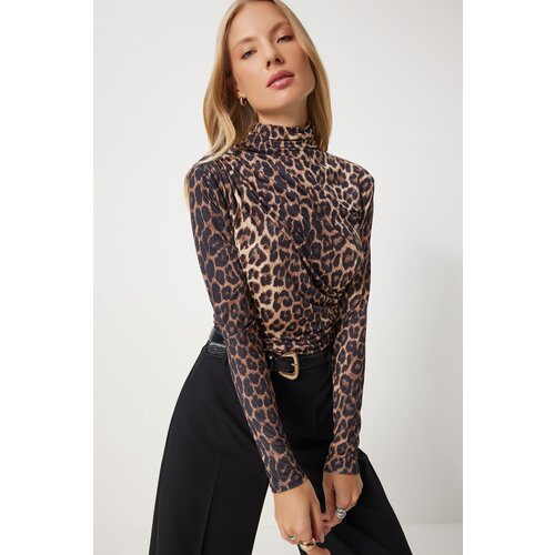 Happiness İstanbul Women's Black Beige Gathered Detailed Stand Collar Sandy Blouse Cijene