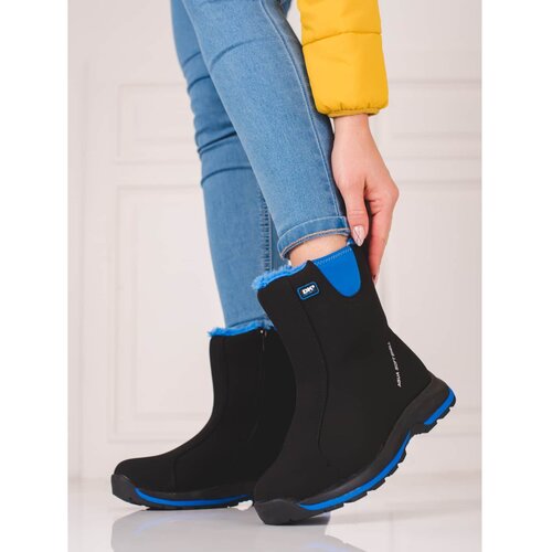 DK Women's high trekking boots insulated with fur Cene