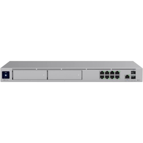 Ubiquiti rack-mount Cloud Gateway with 10 Gbps performance, multi-WAN load balancing, and two NVR drive bays designed for large-scale, multi-application UniFi sites Cene