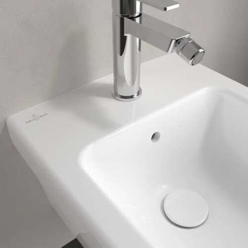 Villeroy Boch 548400R1 Architectura CeramicPlus 37 x 54 cm viseči bide Slike