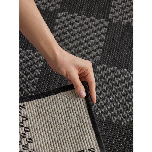 Ted Baker Črna/kremno bela notranja in zunanja preproga 120x170 cm Haringey Dorothy &amp;ndash; Slike
