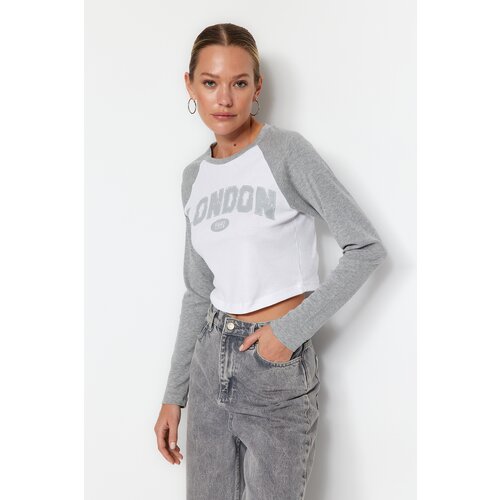 Trendyol City Gray Print Color Block Fitted/Sleeping Flexible Crop Knitted T-Shirt Slike