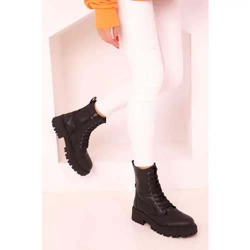 Soho Black Women's Boots & Booties 17685
