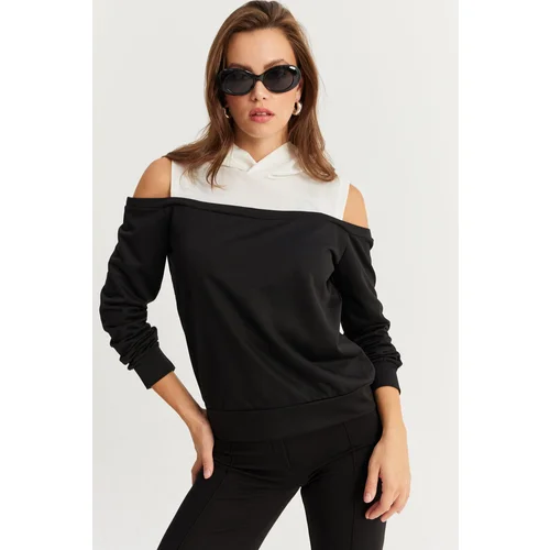 Cool & Sexy Women's Black-White Off-Shoulder Sweatshirt TF15