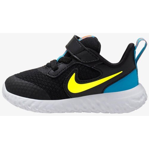 Nike Patike za dečake Revolution 5 TDV-BQ5673-076 crne Slike