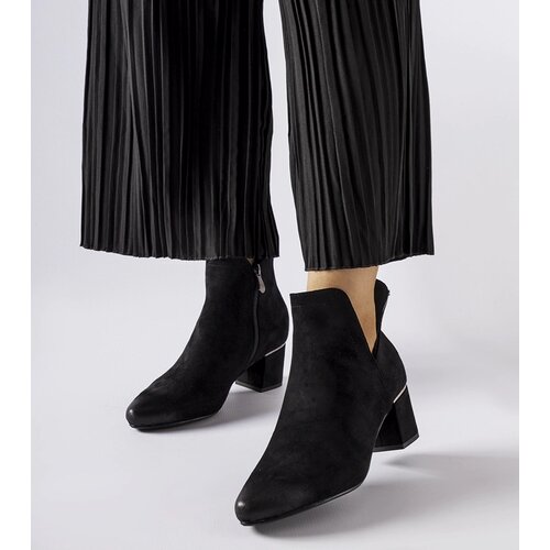 Gemre Black ankle boots with low block heel Vinceza Slike