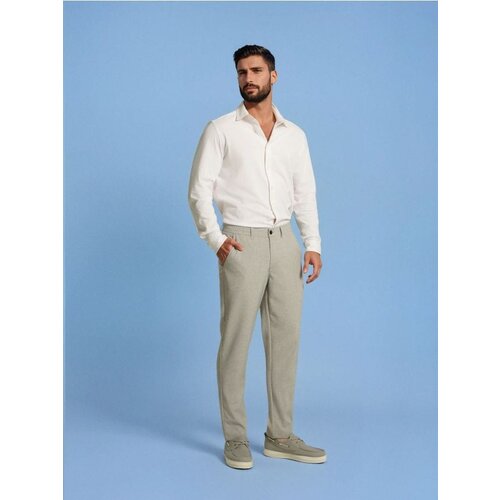 Sinsay Slim fit chino hlače u kariranu uzorku Cijene