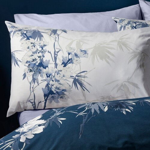 Catherine Lansfield Temno modra/kremno bela 3-delna posteljnina za zakonsko posteljo 200x200 cm Kyoto Floral &amp;ndash; Slike