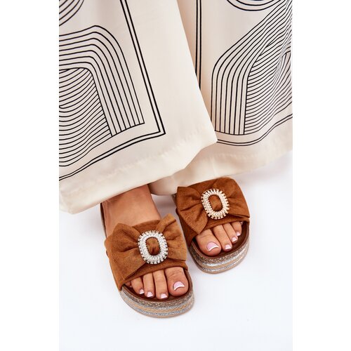 Boto Ladies Platform Sandals With Bow And Decorative Brooch Camel Lenela Cene